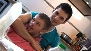 Extrait gratuit vidéo gay épisode 3 Vis Ma Coloc 2012