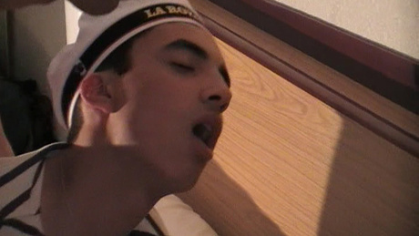 Les p'tits marins, moi, j'en fait qu