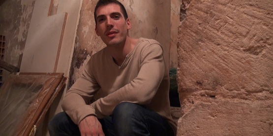 Il se fait sucer par le mec de son frère !