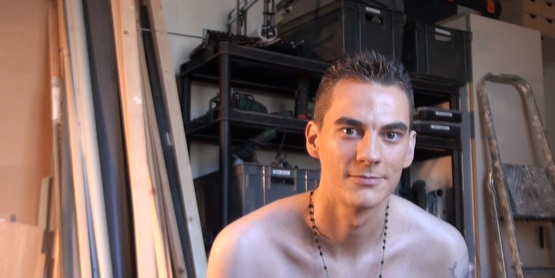 Un minet se fait exploser la chatte par HARD MASTE