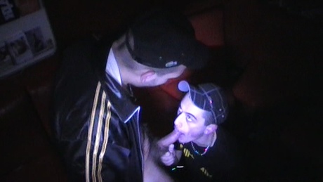 Decrassage de skets entre Kiffeurs