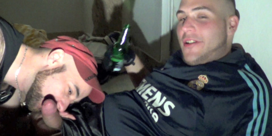 Les supporters du Real baisent après la victoire