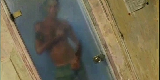 Un jeune escort donne son cul pour 50 euros