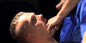 Plan AIRMAX dans une backroom de Berlin