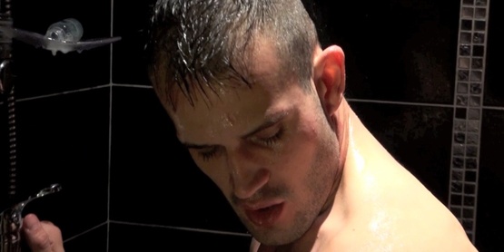 Mike Tiger et Tony Axel après un show classé X