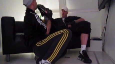 Plans sniff entre potos loin des nanas