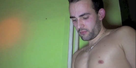 Fabien Roley caste un mec poilu et viril