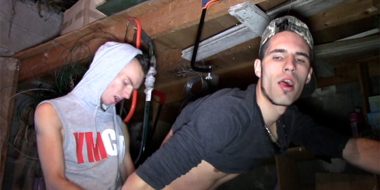 Deux grosses queues, rien que ça !