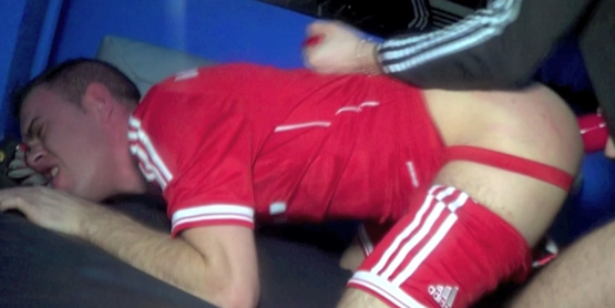 Je te défonce après avoir sniffer mes skets